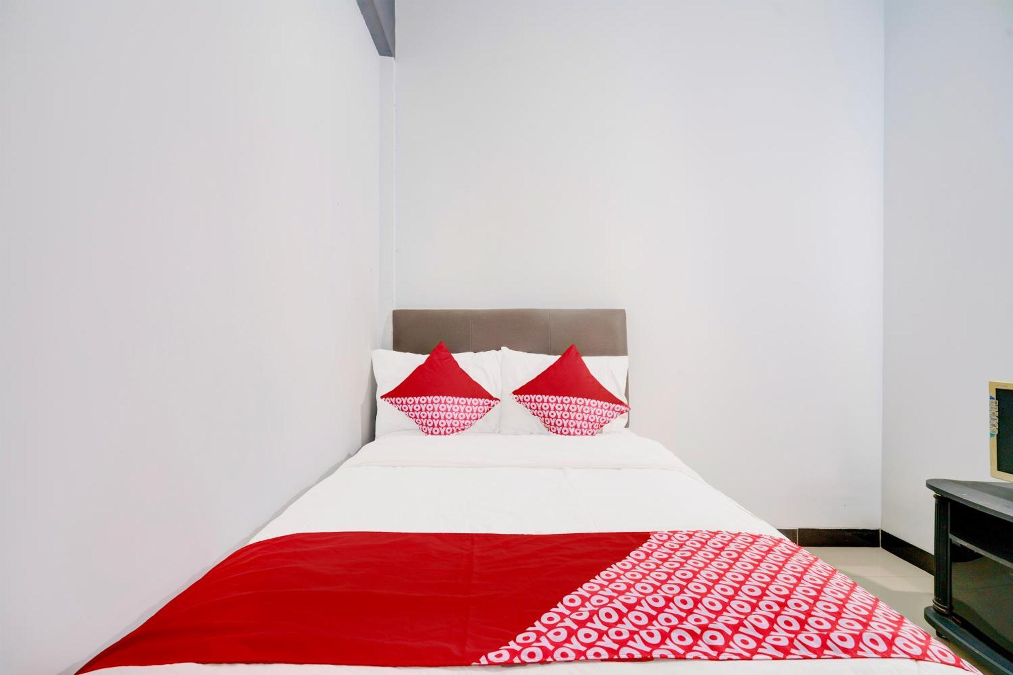 Oyo 94206 Zalsha Hotel