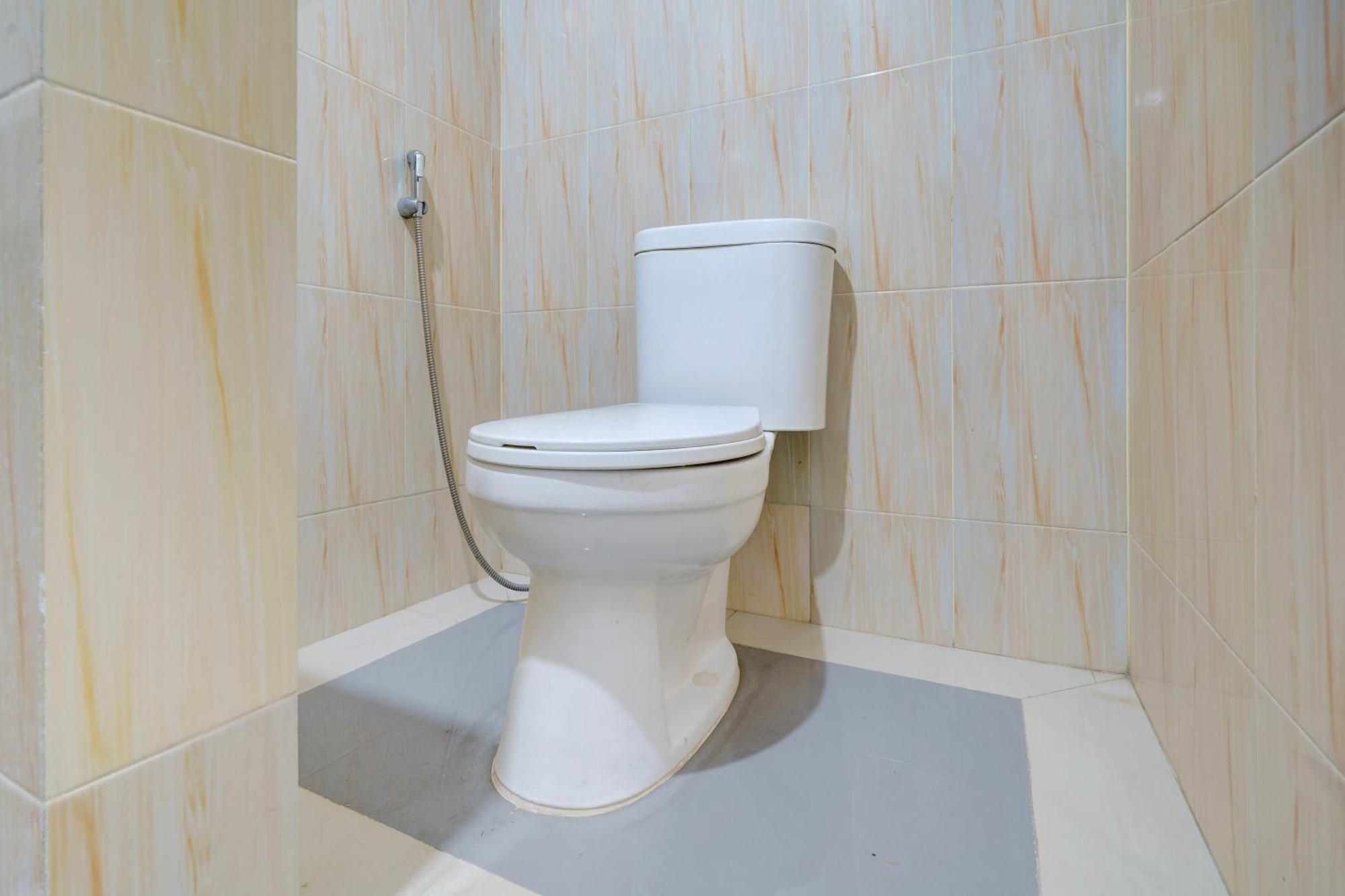 Hotel Oyo 94206 Zalsha