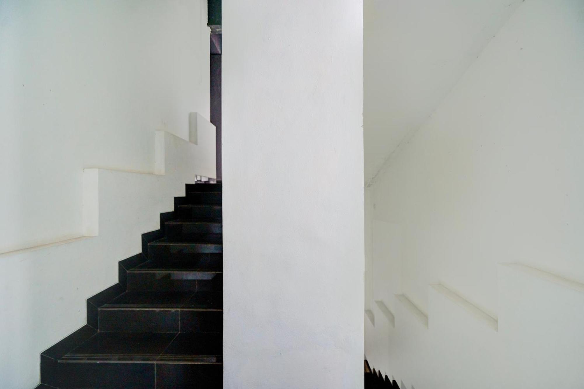 Oyo 94206 Zalsha 2* Bandung