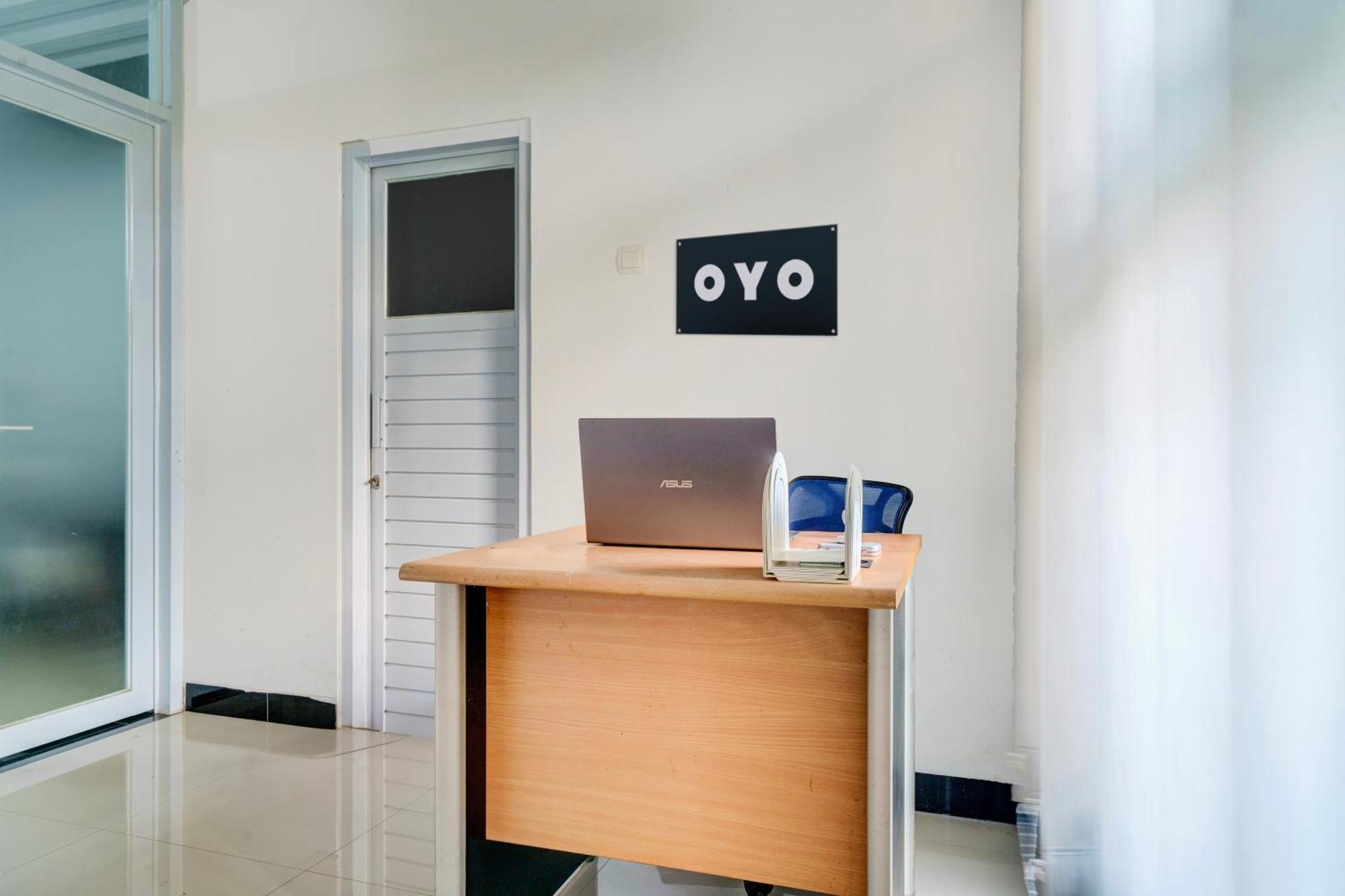 Oyo 94206 Zalsha 2*